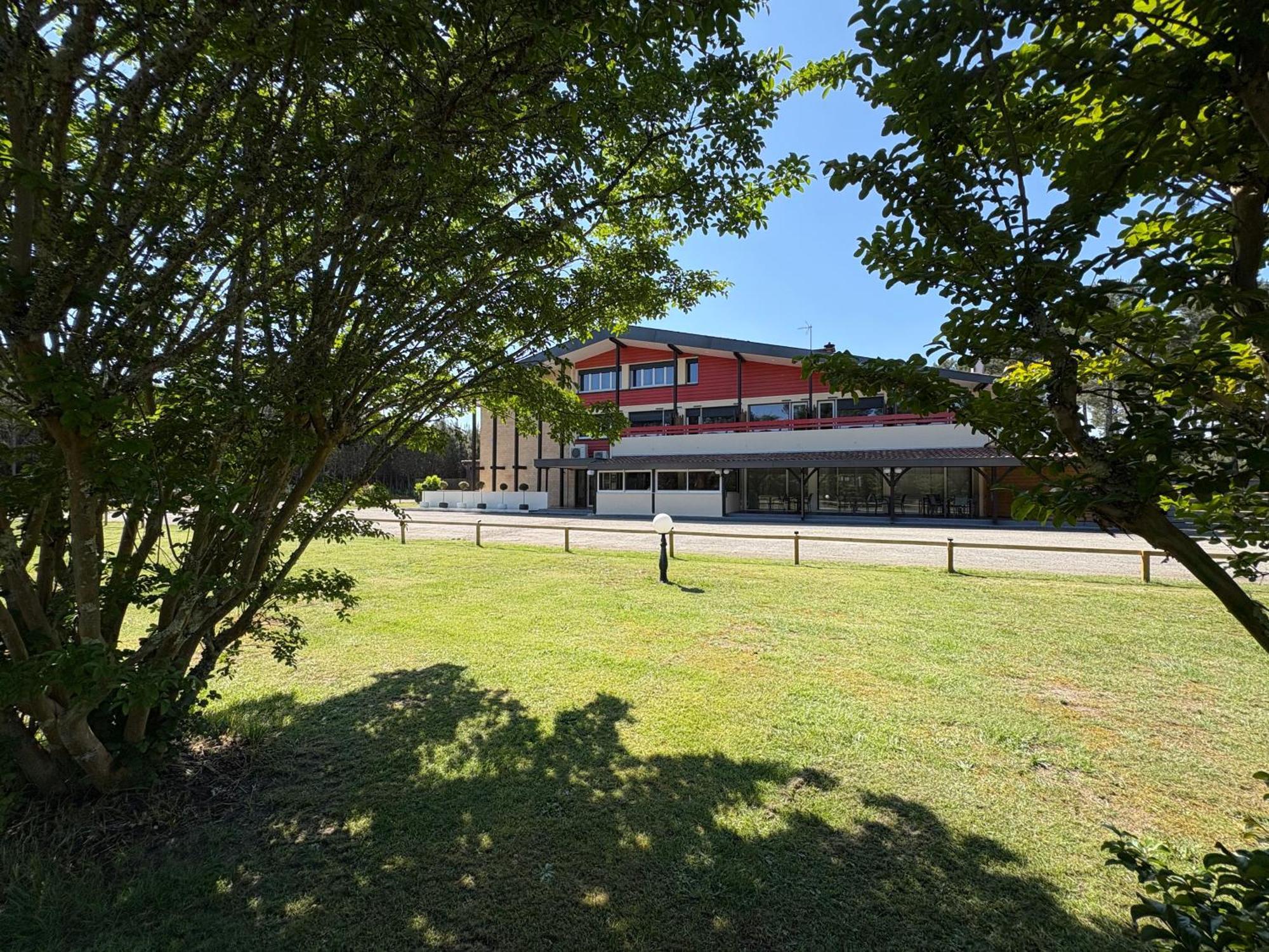 Hotel Paris Madrid Lesperon (Landes)